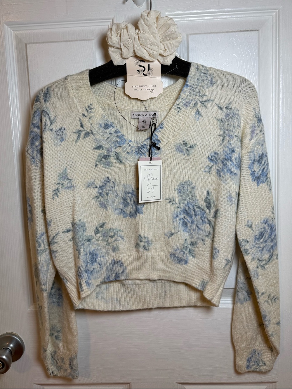 Sincerly Jules Cream V-Neck Sweater with Blue Floral Print and Scrunchie